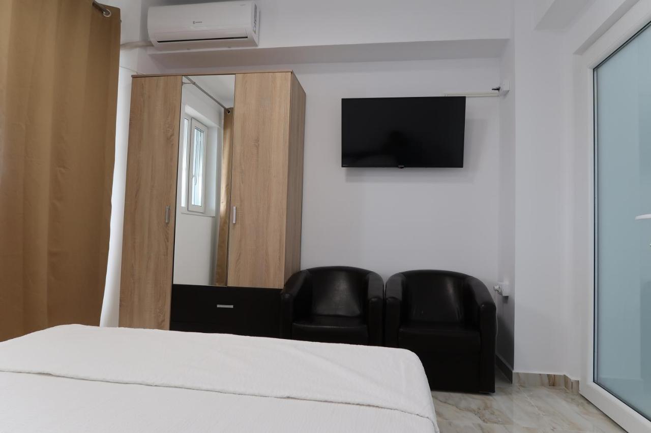 Home Space Two Неводарі Екстер'єр фото