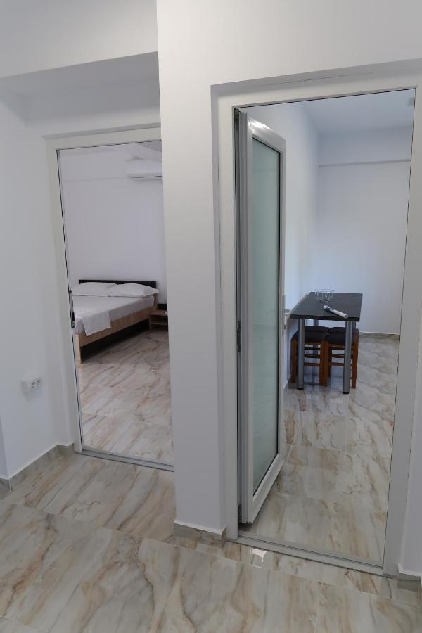 Home Space Two Неводарі Екстер'єр фото